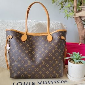 BEAUTIFUL ❤ Authentic LV Neverfull Mm Monogram Tote Bag